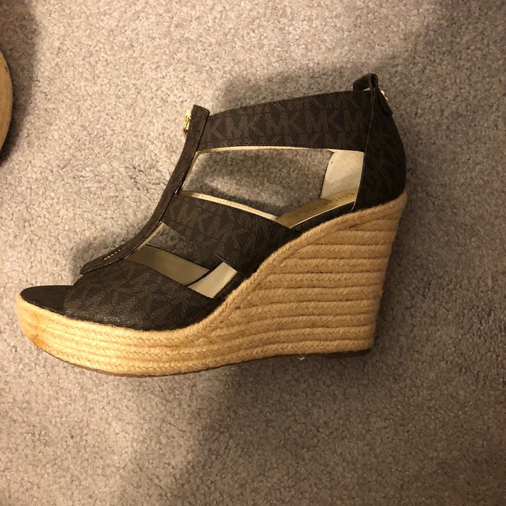 Michael kors wedges - Picture 2 of 3